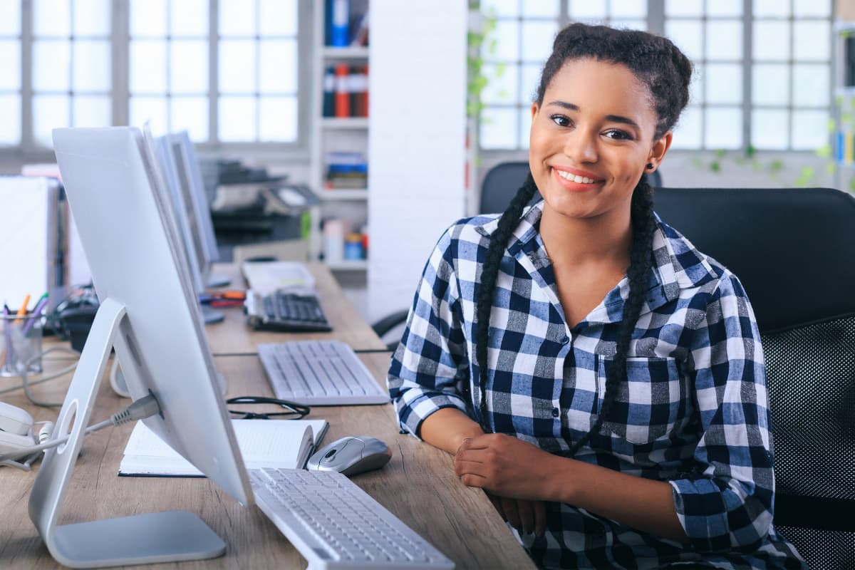 Costco Membership Assistant (Duties, Job, Pay, Hours )