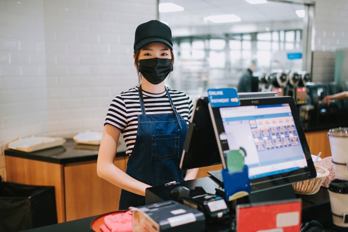 What are McDonald’s Cashier Duties? (Work, Salary, Job Role) QueryReview