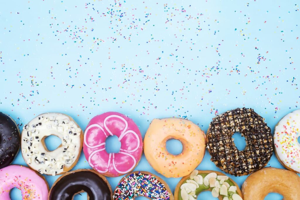 Donuts From Walmart consists of wide variety of flavors like cinnamon, strawberry, chocolate, jelly donuts, powdered sugar and crispy creamy donuts.