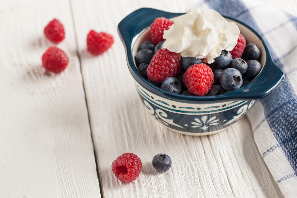 Where Is Whipping Cream In Walmart ? (How To Get, Flavors)