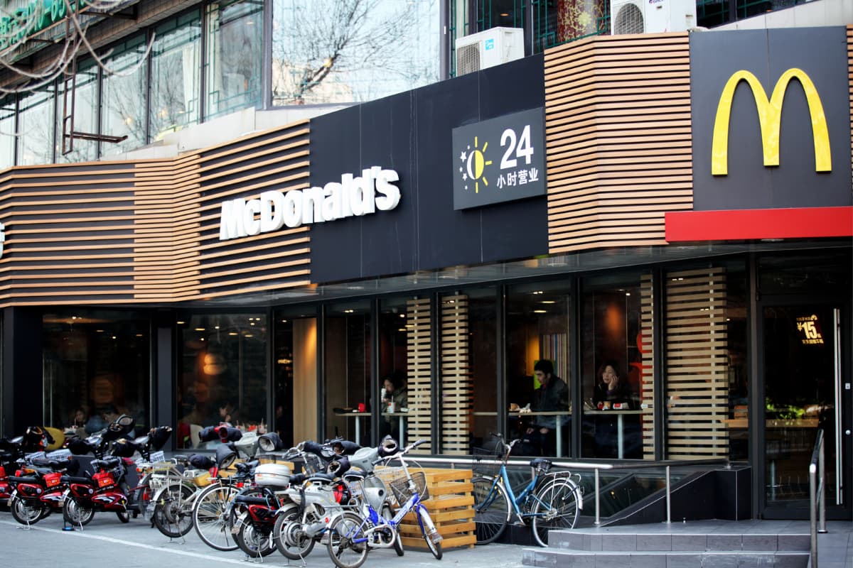 Why Did McDonald's Leave Walmart? (How Many Stores)